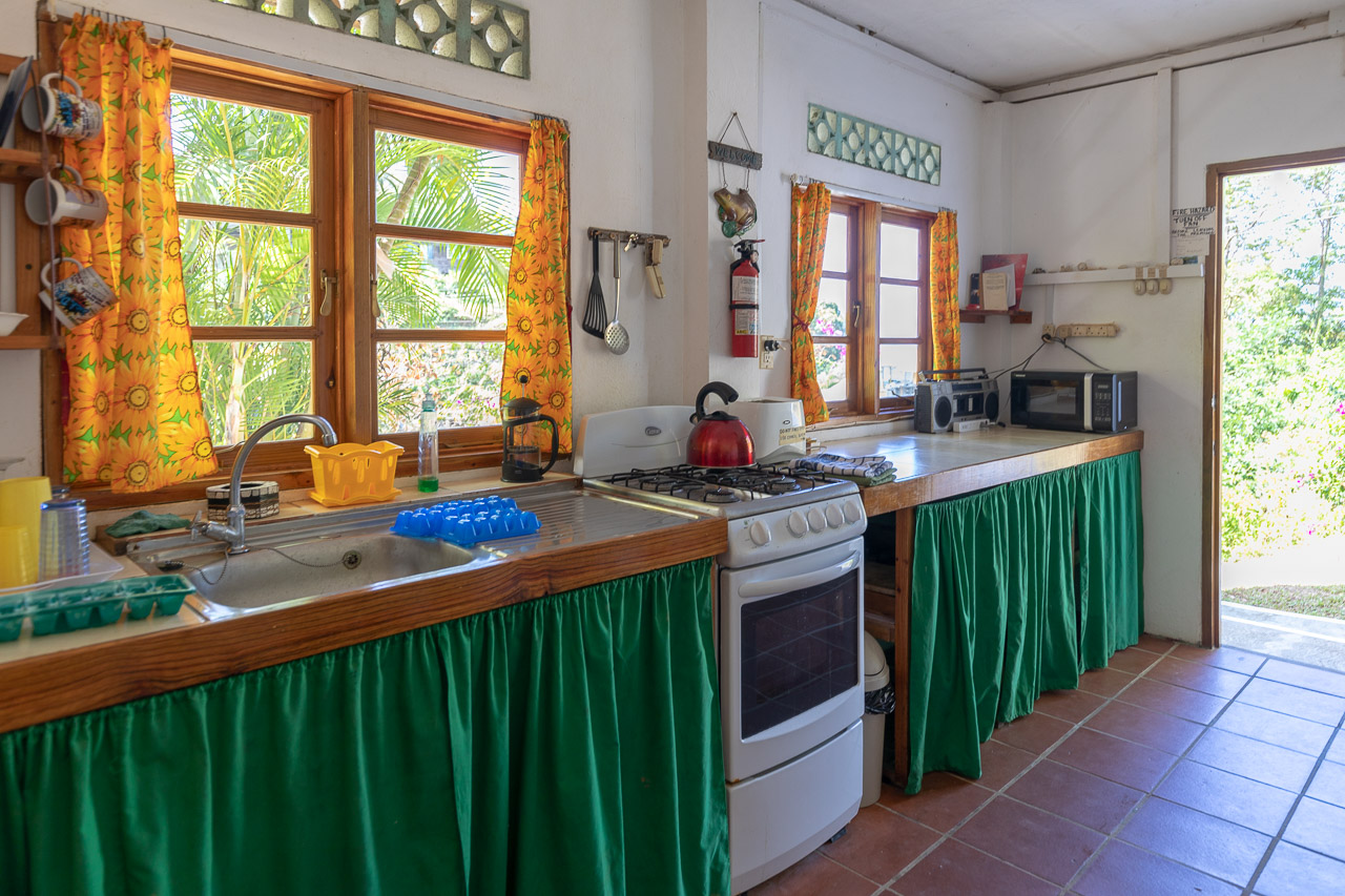 Leapfrog at Castara Villas: kitchen area