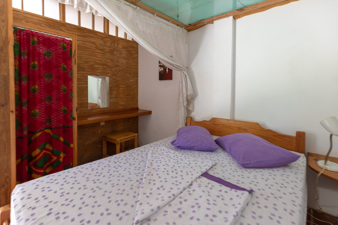 Leapfrog at Castara Villas: bedroom