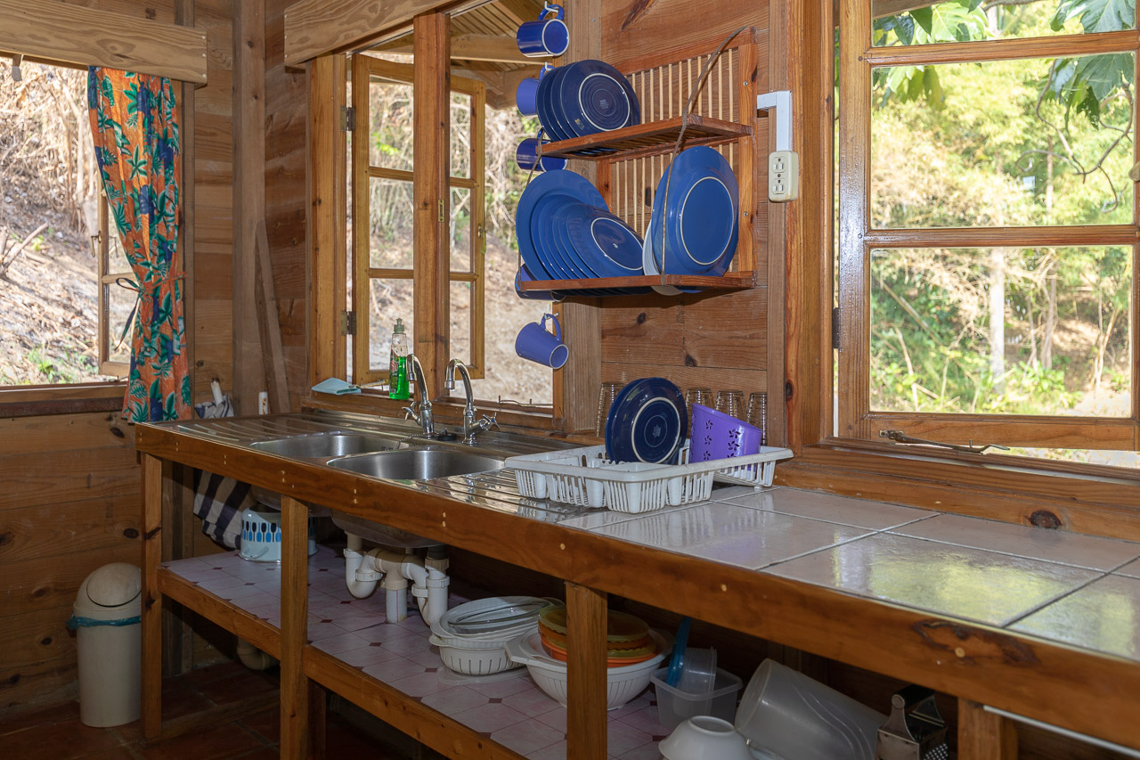 Toad Heights at Castara Villas: the kitchen